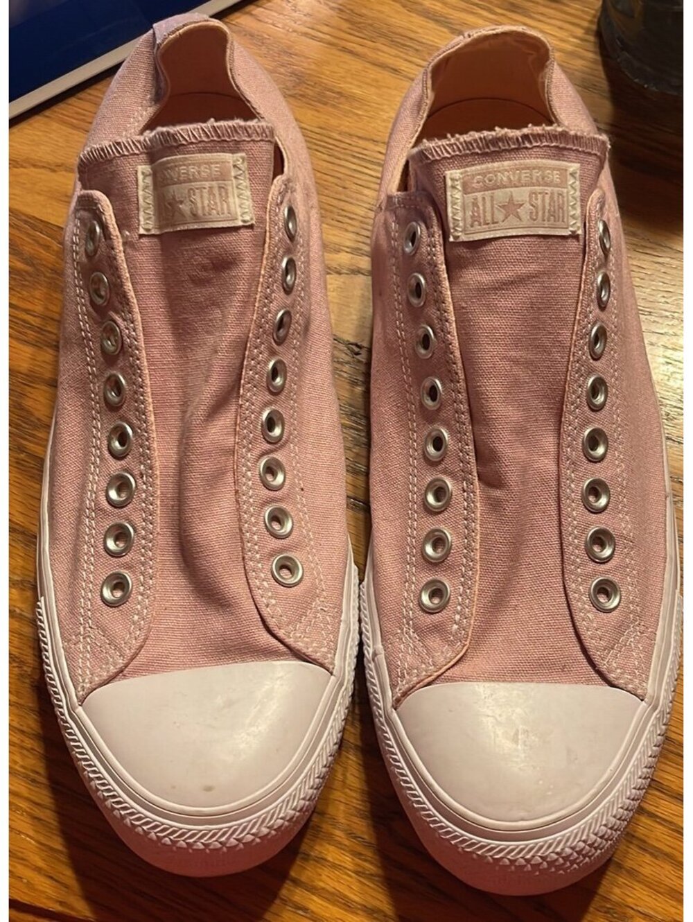 Converse low top shoes women’s 14 men’s 12 - Picture 1 of 4